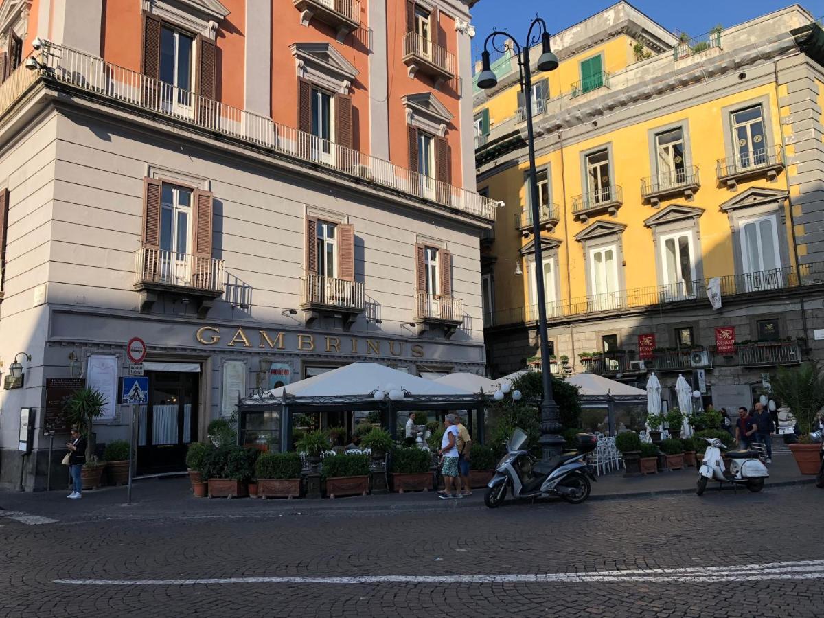 Bed and Breakfast Palazzo Majorana Nápoles Exterior foto